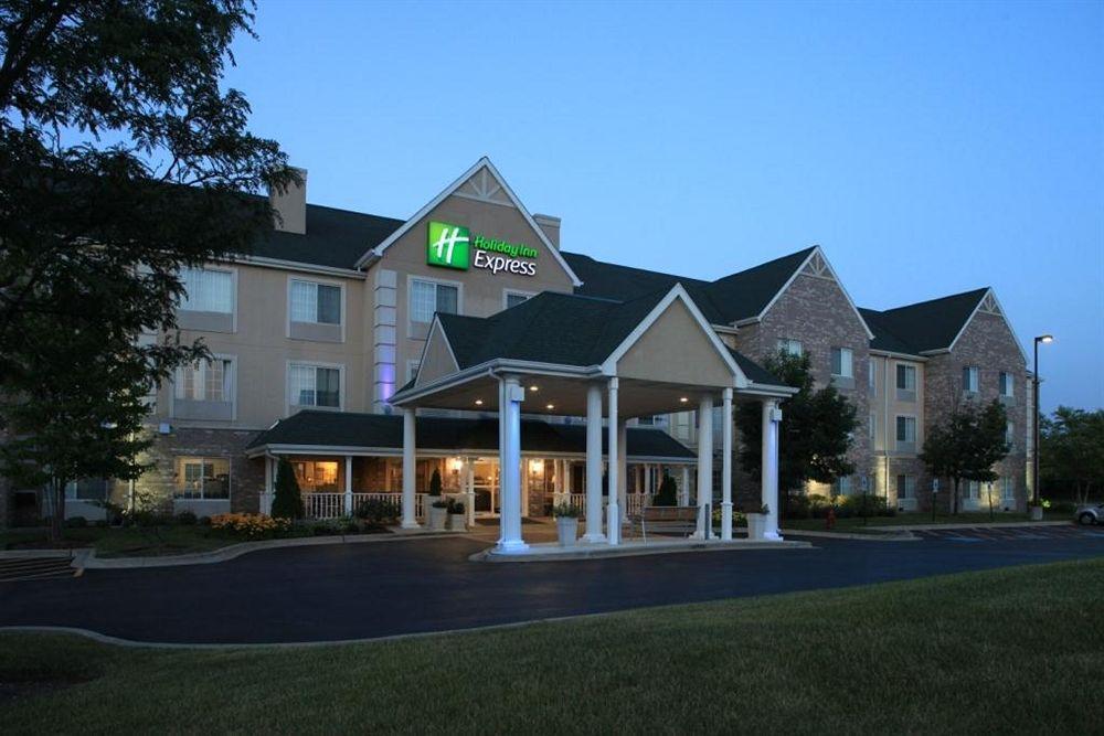 Holiday Inn Express & Suites Chicago-Deerfield Lincolnshire, An Ihg Hotel Riverwoods Ngoại thất bức ảnh